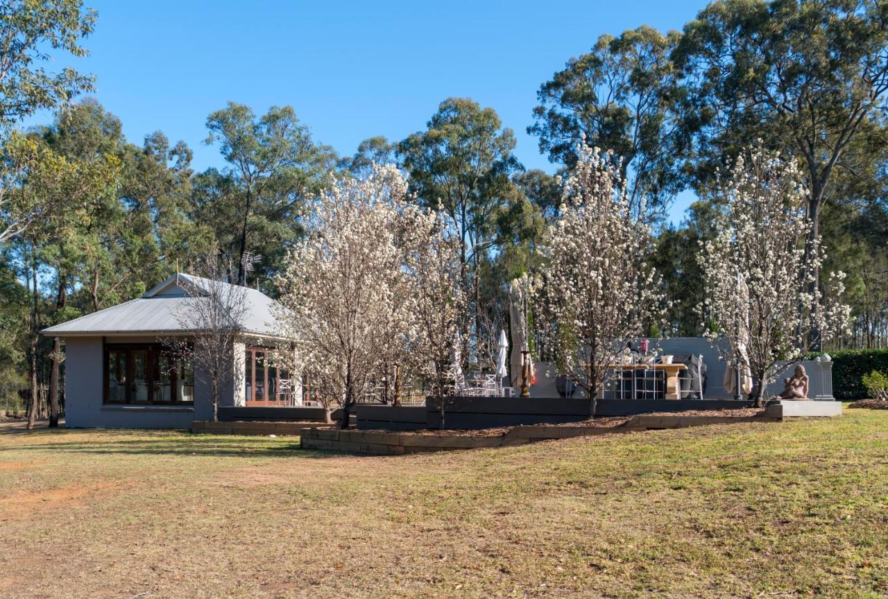 Thistle Hill Guesthouse - Walk To Many Wineries And Restaurants Pokolbin Exterior photo